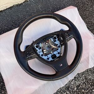 BMW F-SERIES/E-SERIES STEERING WHEEL | WITH PADDLE SHIFTERS